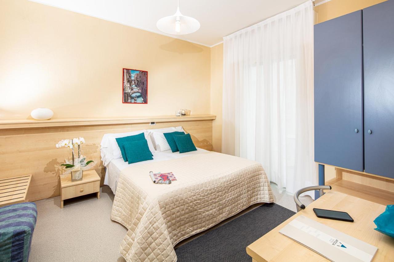 Hotel Condor Lido di Jesolo Buitenkant foto